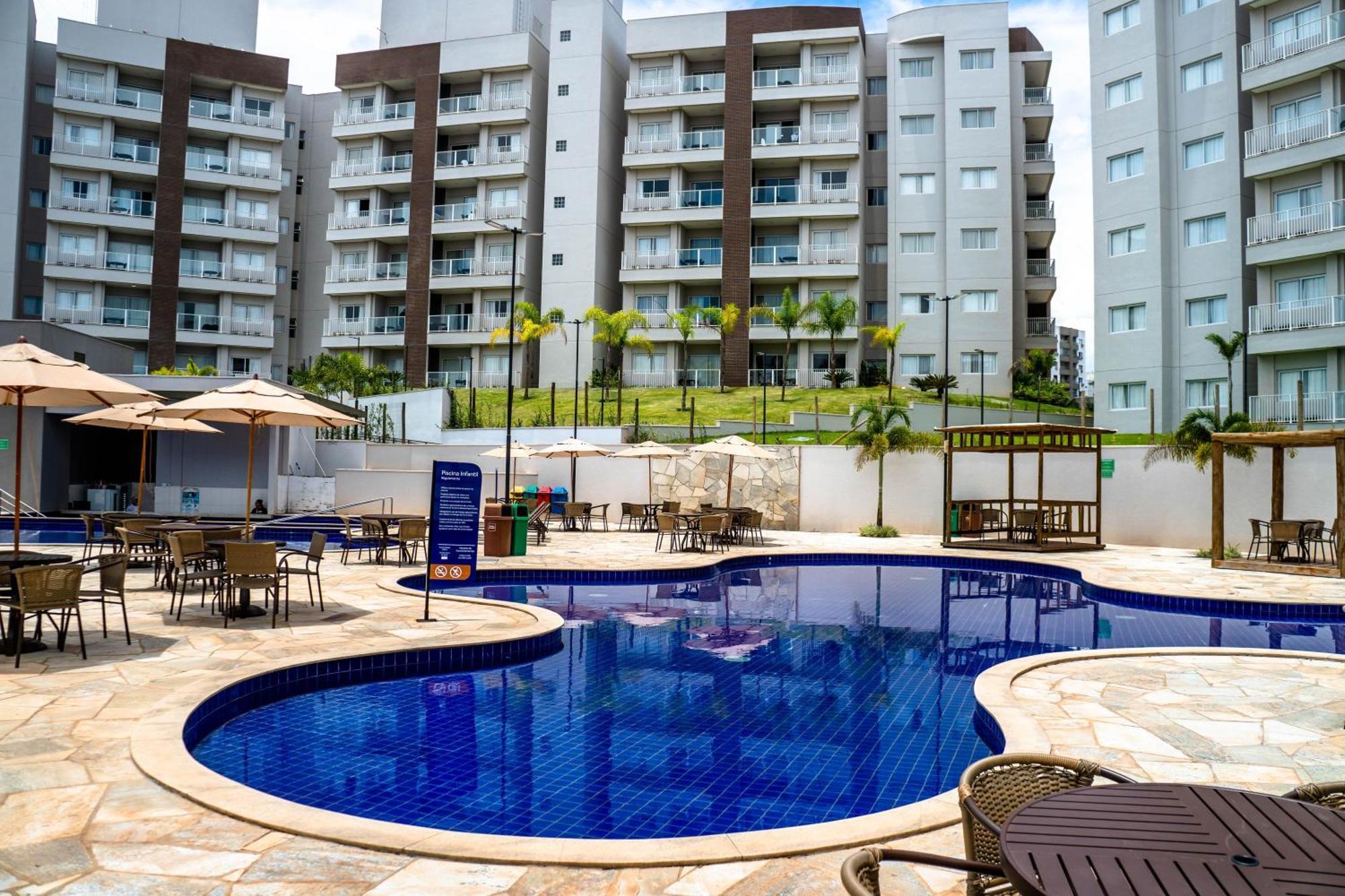 Lagoa EcoTowers Resort - Acesso gratuito ao Lagoa Termas Parque e Ecopraia Caldas Novas Exterior foto