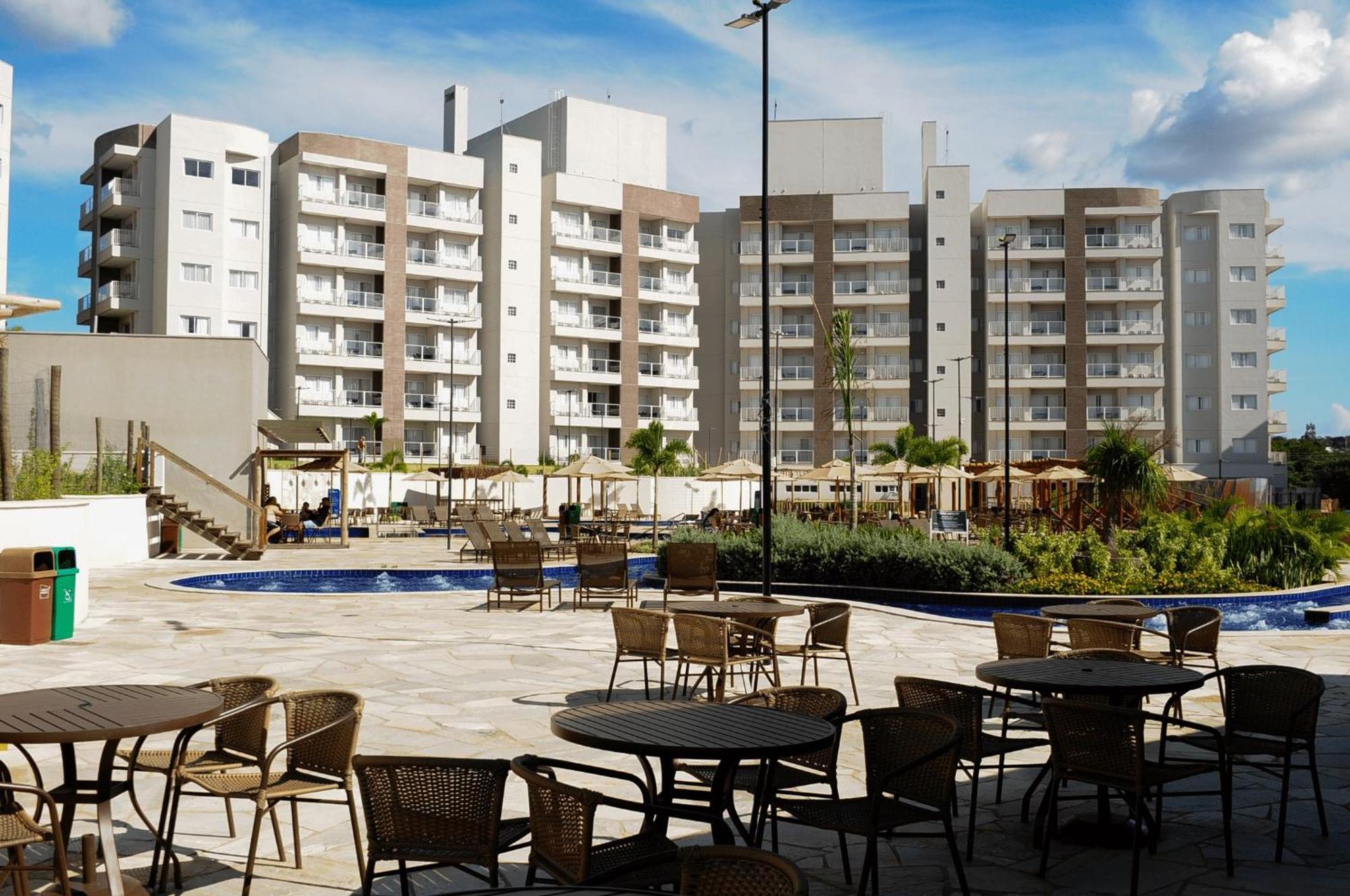Lagoa EcoTowers Resort - Acesso gratuito ao Lagoa Termas Parque e Ecopraia Caldas Novas Exterior foto